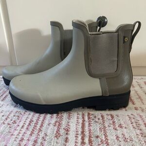 Bogs Women's Gray Winter Boots